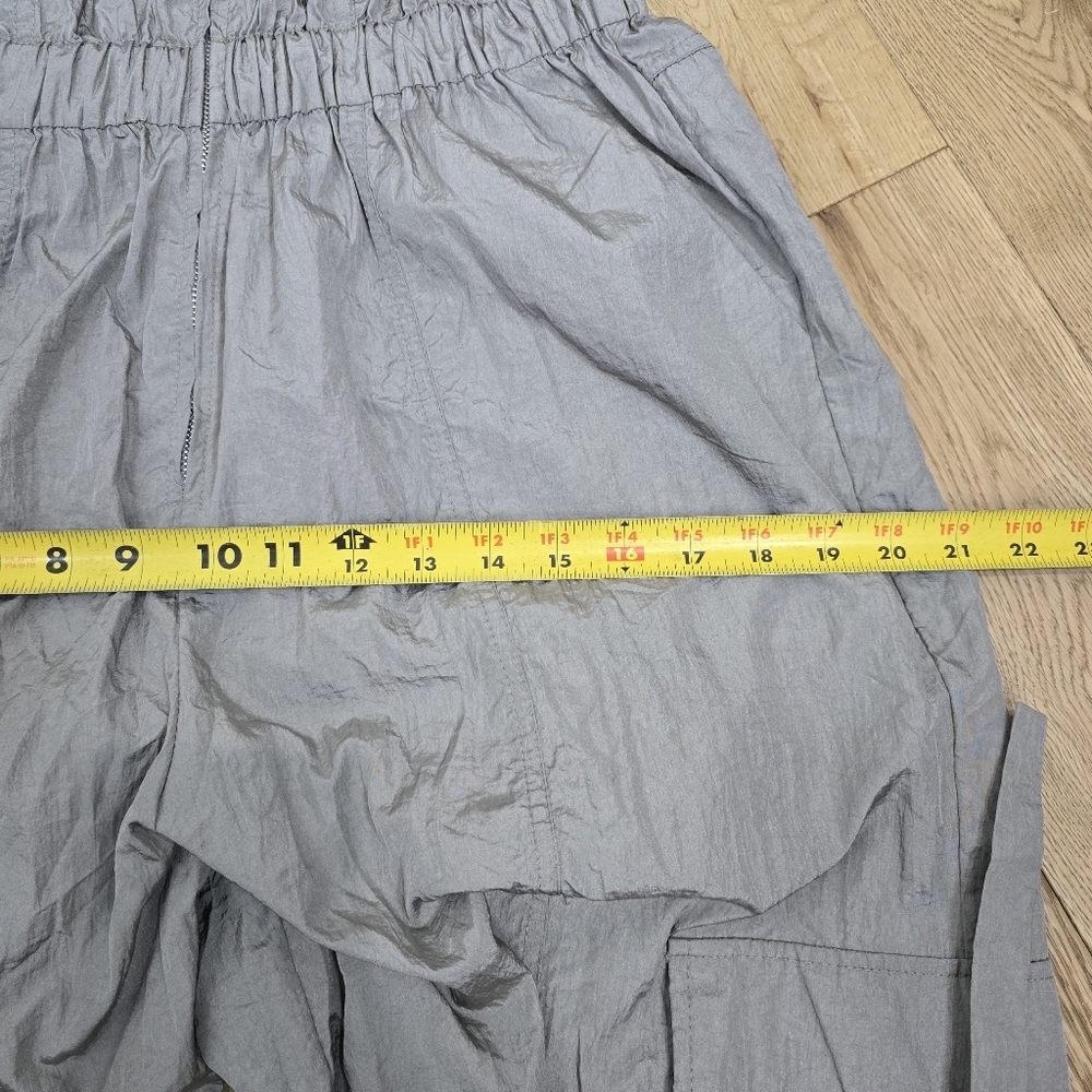 Forever 21 Gray Halographic Sleeveless Cargo Jumpsuit Size Large - Picture 7 of 16